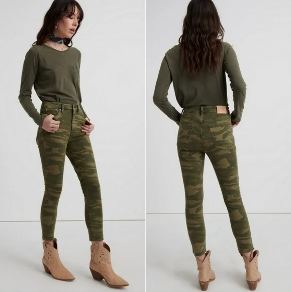 Lucky Brand Camo Bridgette Crop Jeans (0/25) - Picture 1 of 8